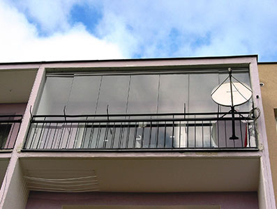 Obudowany balkon